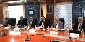 عرقاب يناقش مع نظرائه من “أوبك” مستجدات سوق النفط والتحديات المستقبلية