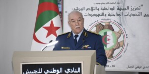 اللواء محمد الصالح بن بيشة يؤكد على أهمية توحيد الجهود لتعزيز الأمن والاستقرار الداخلي للبلاد