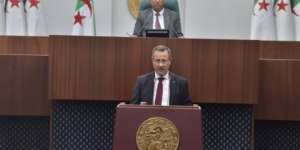 رخروخ يعلن عن إطلاق دراسة وطنية لتحديد مشاريع ازدواجية الطرق في عدة ولايات