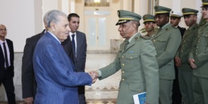 قوجيل يؤكد على الدور المحوري للجيش الوطني الشعبي في الحفاظ على السلامة الترابية للبلاد