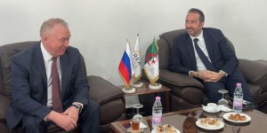 مجلس التجديد الاقتصادي الجزائري يبحث مع وفد روسي آليات تعزيز المبادلات التجارية والاستثمار المشترك