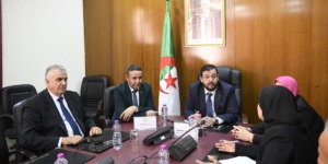 لجنة النقل بالمجلس الشعبي الوطني تحدد برنامج عمل جديد وتناقش تنظيم يوم برلماني حول النقل كرافد للتنمية