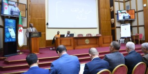 المجلس الشعبي الوطني يكوّن نوابه حول أمن الهواتف الذكية وتعزيز الحماية الرقمية