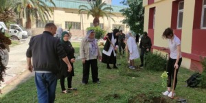 باب الزوار.. تاسيس نادي بيئي بالإقامة الجامعية باية حسين