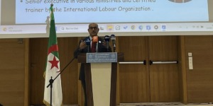 الشباب الجزائري طموح وقادر على قيادة مستقبل إفريقيا