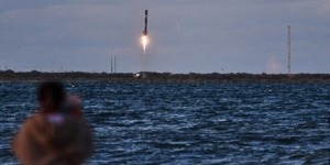 أنصار الله تعلن استهداف حاملة الطائرات الأمريكية هاري ترومان في البحر الأحمر