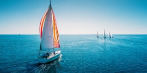 وَسَخَّرَ لَكُمُ الْفُلْكَ