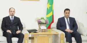 سفير الجزائر بنواكشوط يتحادث مع الوزير الأول الموريتاني