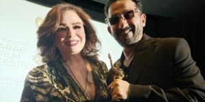 تتويج أحمد حلمي بجائزة الإنجاز