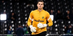 عبد الله العيداني مرشح لجائزة أفضل حراس المرمى