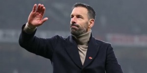 ليستر سيتي يسجل رقما كارثيا مع فان نيستلروي