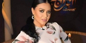 رانيا يوسف تكشف خفايا حياتها: “قبلت أدوارا لا تليق بي من أجل بناتي”