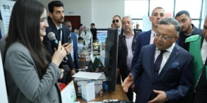 بداري يقف على نماذج لمشاريع ابتكارية من إنجاز طلبة وأساتذة بقسنطينة