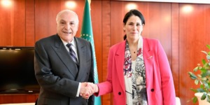 عطاف وسلمة مليكة حدادي يتباحثان سبل مواجهة التحديات السياسية والاقتصادية في الاتحاد الإفريقي