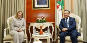 بداري وحملاوي يضعان أسسا متينة لتفعيل التعاون وتعزيز العمل التطوعي والبحث العلمي