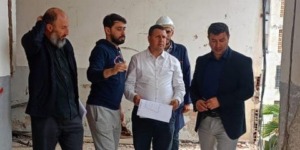 التعجيل بإنهاء مشروع تحويل 98 محلا تجاريا إلى أقسام تربوية ببئر توتة