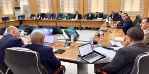 زروقي يجتمع بمتعاملي الهاتف النقال لمناقشة تدعيم الشبكات وحماية بيانات المشتركين