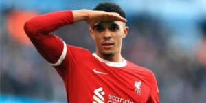 كاراغر يؤكد انتقال أرنولد قريبا إلى ريال مدريد