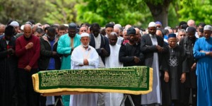 غضب واسع في فرنسا بعد تجاهل روتايو لعائلة الشاب أبو بكر سيسي المقتول داخل مسجد