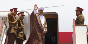 سلطان عمان يقوم بزيارة دولة إلى الجزائر