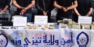 تيزي وزو: توقيف خمسة أشخاص وحجز مبالغ مالية من العملة المحلية والأجنبية