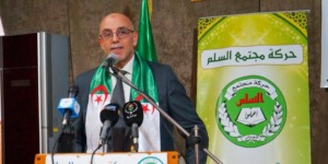 “حمس” يؤكد على أهمية الصحافة في تنوير الرأي العام للحفاظ على الاستقرار في البلاد