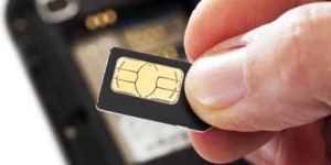 زروقي يكشف عن 10 إجراءات لقطع الطريق أمام الاستغلال غير المشروع للشرائح الهاتفية