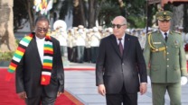 رئيس الجمهورية يخص نظيره الزيمبابوي باستقبال رسمي