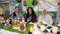 البويرة.. مشاركة معتبرة في المعرض المحلي للمرأة الريفية بصهاريج